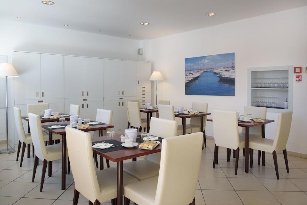 Hotel Ristorante La Marina Mhotelsgroup San Bartolomeo Al Mare Exteriör bild